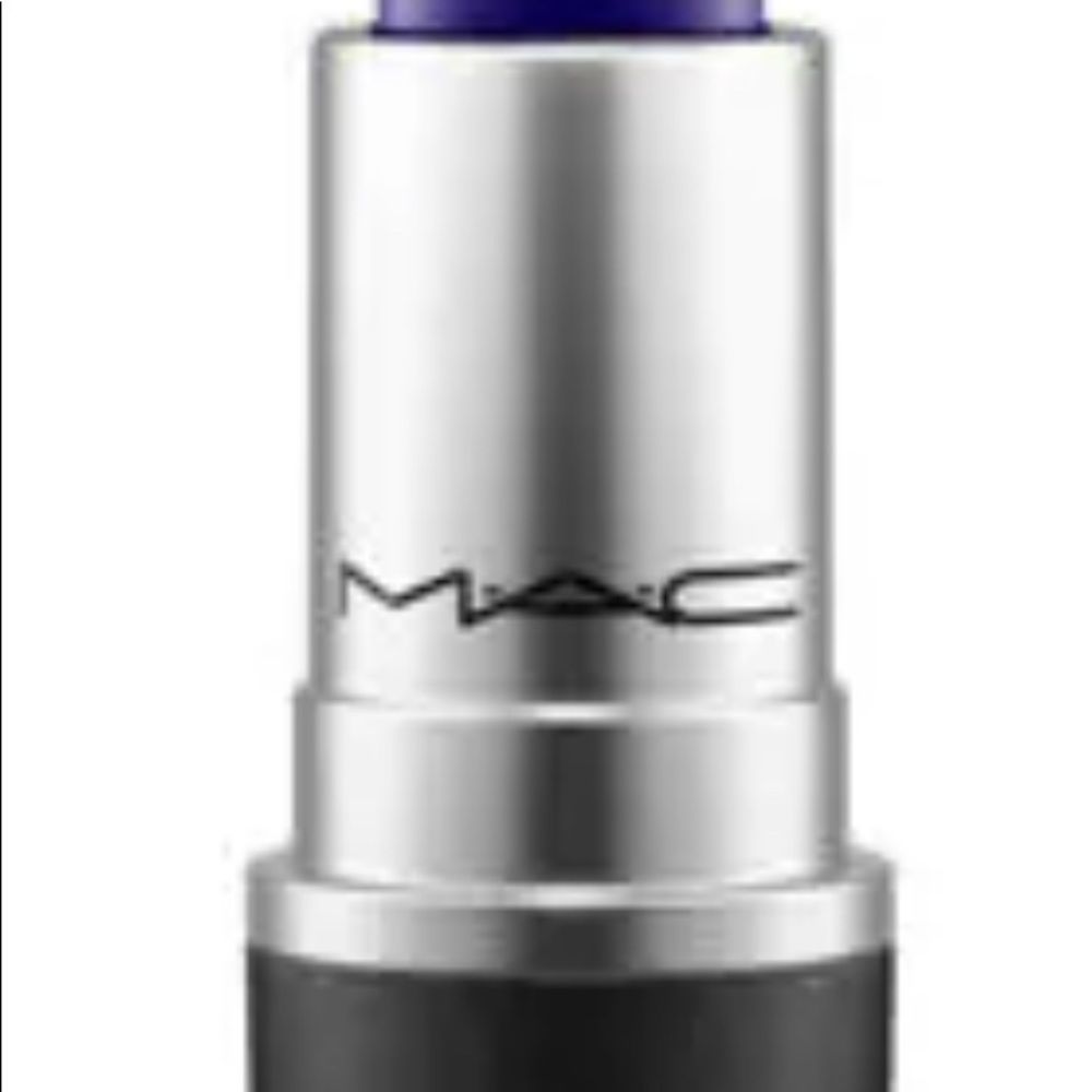 MATTE ROYAL-M•A•C Matte lipstick “ - Picture 5 of 8